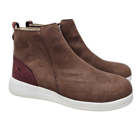 NEW Red Wing 8.5 Ankle Boot Sneaker Brown Leather Cross Lite Safety Toe Cukka - Picture 1 of 5